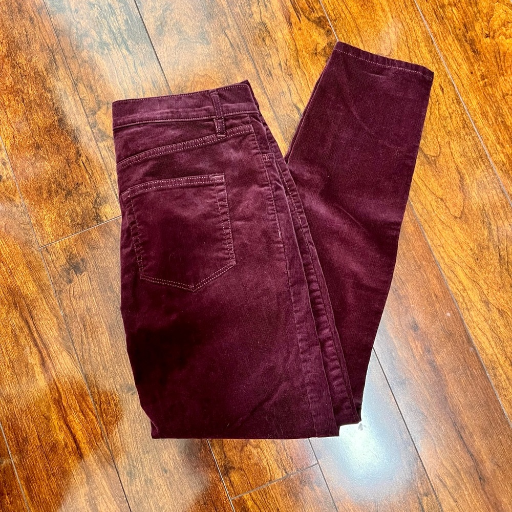 Loft cranberry colored high-rise corduroy pants. Size 8/29 inch.